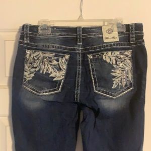 Miss Me cropped jeans
